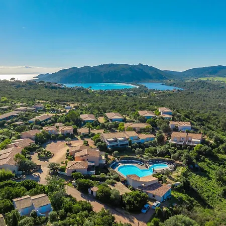 Santa Giulia Park Διαμέρισμα *