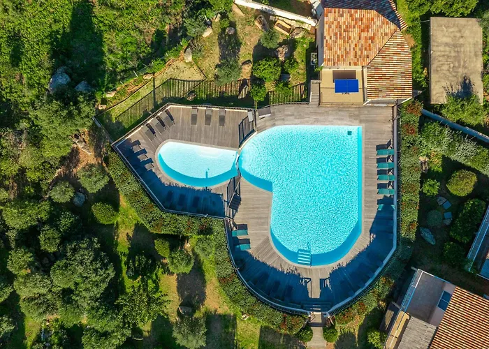 Santa Giulia Park アパート